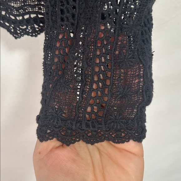 Sezane Madeline blouse, black, size 34, US size 2 XS - Picture 7 of 11